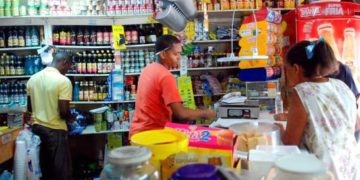 El dinero en efectivo, tarjeta de credito y ATH , vinculo  para contagio del nuevo coronavirus