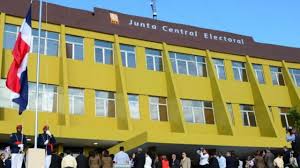 Los votantes listo  para acudir a comicios más observados