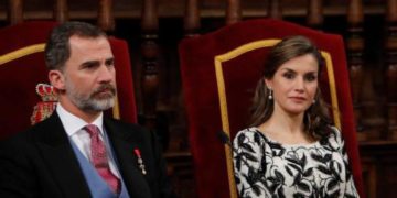 Los reyes de España se someten al test del coronavirus