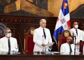 Eduardo Estrella afirma al presidente Luis Abinader «Podrá contar con el Congreso Nacional sin renunciar a su papel fiscalizador»