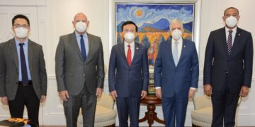Presidente del Senado recibe  visita  de cortesía del embajador de la República China Popular