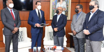 Diputados conocerán este martes ternas para Defensor del Pueblo