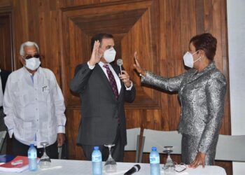 Josefa  Castillo afirma actuará  con transparencia en  nuevas funciones como Superintendente de Seguros