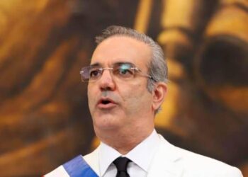 Luis Abinader toma posesión y enfoca su discurso en la transparencia Covid-19, educación y   corrupción