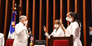 Senado instala bufete directivo para el período 2020-2021 y deja abierta  segunda legislatura ordinaria