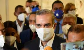 Abinader dice estar “muy afectado” por caso Liz María