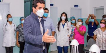 Omar Fernández inicia jornada de entrega de insumos médicos para combatir COVID-19