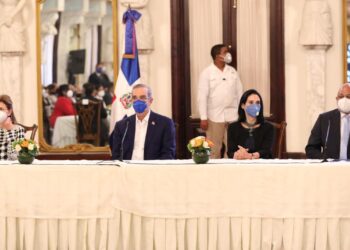 Gobierno anuncia inversión del año escolar 2020-2021 supera los    27 millones de pesos