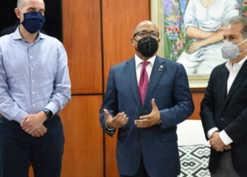 Presidente CD recibe visita ejecutivos Cervecería Nacional Dominicana