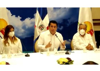 Ministro de Turismo, David Collado anuncia que serán sancionado hoteles, bares y restaurante que no cumplan protocolos