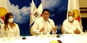 Ministro de Turismo, David Collado anuncia que serán sancionado hoteles, bares y restaurante que no cumplan protocolos