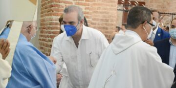 El presidente Luis Abinader asiste a misa conmemorativa día de Nuestra Señora de Las Mercedes en el Santo Cerro