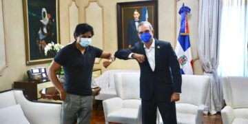 PRESIDENTE ABINADER SE REÚNE EN  PALACIO CON  INDUSTRIA CINEMATOGRÁFICA Y  RATIFICA SU APOYO