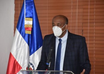 Ministro de Energía y Minas dice las EDES tenían consumo excesivo  de  recursos