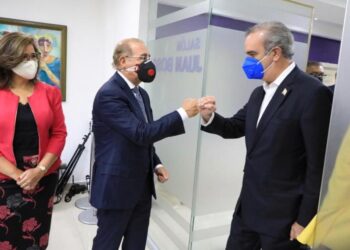 PRESIDENTE ABINADER CONSIGUE APOYO LIDERAZGO POLÍTICO