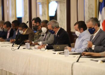 Gobierno y entidades firman acuerdo para reinserción jóvenes a la sociedad