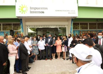 Abinader encabeza inauguración oficina de DGII en Salcedo
