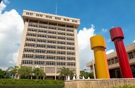 La economía cae un 4.3 % en octubre y acumula una reducción de un 7.7 % en 2020