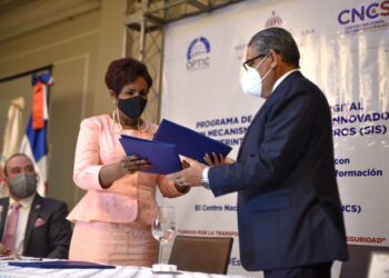 Superintendencia de Seguros lanzó programa gobernanza digital con servicios en lineas.