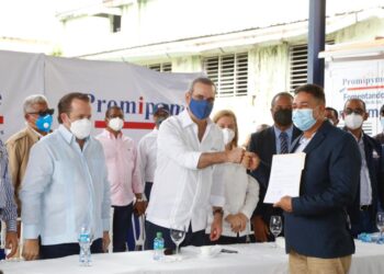 Gobierno anuncia financiamiento a tasa cero para productores agrícolas