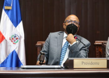 Diputados completan curul vacantes dejadas por legisladores electos y designados en el Gobierno