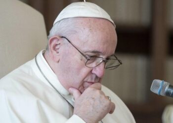 El Vaticano investiga el «me gusta» de la cuenta del papa Francisco a la foto de una modelo brasileña en Instagram
