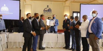 Gobierno aprueba dos mil millones de pesos en obras para San Cristóbal