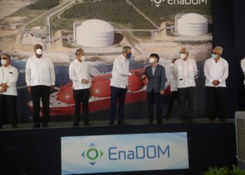 Presidente Abinader destaca impacto positivo de construcción de tanque gas natural en Boca Chica