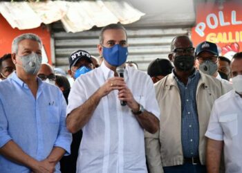 Presidente Abinader  entrega 100 millones para concluir  el hospital Vinicio Calventi