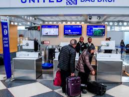 Las autoridades sanitarias aconsejan a estadounidenses no viajar por día de Acción de Gracias