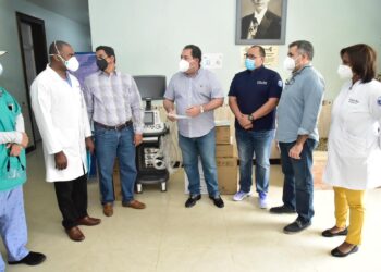 SNS entrega más de RD$ 20 millones en equipos para seis hospitales