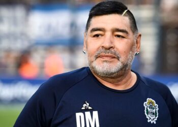 Diego Maradona «Pelusa»  fallece a los 60 años