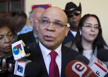 Zapete demanda al exprocurador  y a su hermana Maybeth