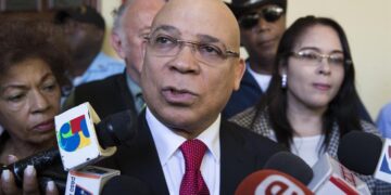 Zapete demanda al exprocurador  y a su hermana Maybeth