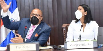 Diputados aprueban de urgencia el Presupuesto General del Estado ascendente a un billón de pesos