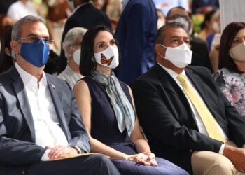 Presidente otorga exequátur post mortem como doctora en derecho a Minerva Mirabal