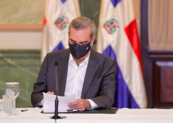 Presidente Abinader promulga la ley que otorga por quince años incentivos fiscales para la competitividad e innovación industrial   