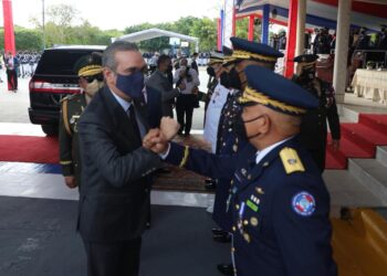 Presidente Abinader encabeza XIX graduación de cadetes de la Academia Aérea