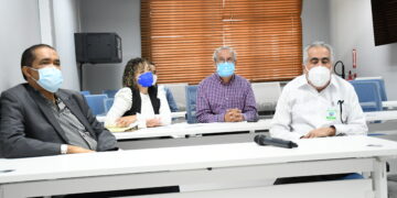 Ministro de Salud asegura no se ha detectado casos de nueva cepa de coronavirus en el país