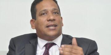 Contrataciones Públicas afirma 140 funcionarios fueron suspendidos como proveedores del Estado