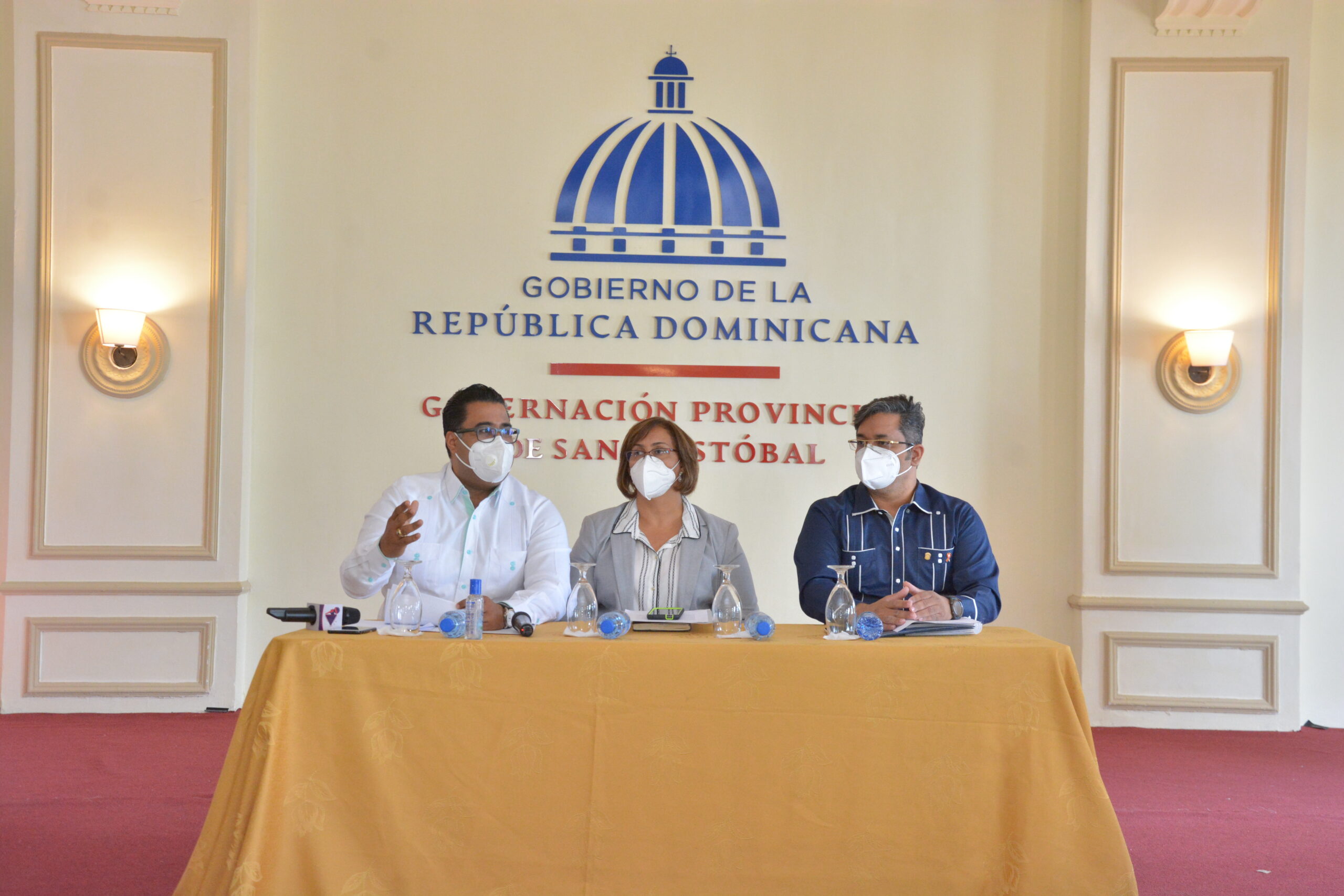 Senador Franklin Rodríguez da a conocer resoluciones que ha sometido y que fueron aprobadas por el Poder Ejecutivo, en beneficio de más de un millón de sancristobalenses