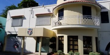 Apresan a cinco hombres que transportaban un kilo de cocaína oculto en vehículos