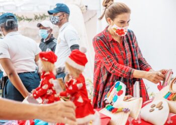 ADN respalda artesanos y vendedores locales con mercadillo de navidad