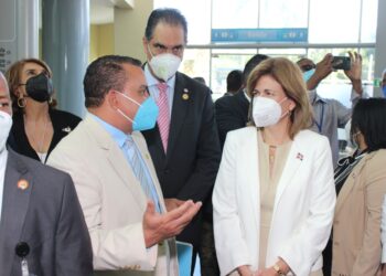 Gabinete presidencial de Salud, realiza recorrido en  hospital Ney Arias Lora