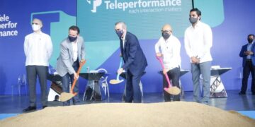 Presidente da primer palazo construcción edificio corporativo Teleperformance
