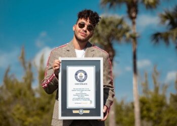 Prince Royce recibe certificación por su primer Guinness World Records