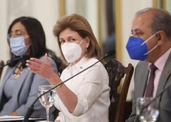 El Gabinete de Salud se reúne para tratar situación de la covid-19
