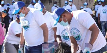 CAASD desarrolla Jornada de Limpieza de Cañadas en el GSD