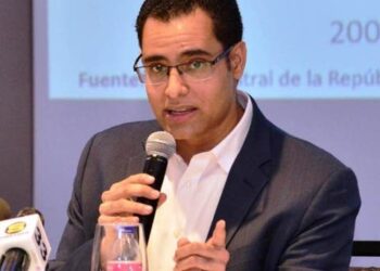 Exministro de Economía advierte sobre uso de Fondos de Pensiones