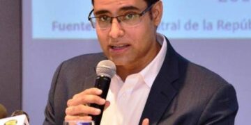 Exministro de Economía advierte sobre uso de Fondos de Pensiones